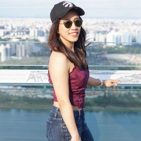 Meet your Posher, Janet - Picture 1 of 1